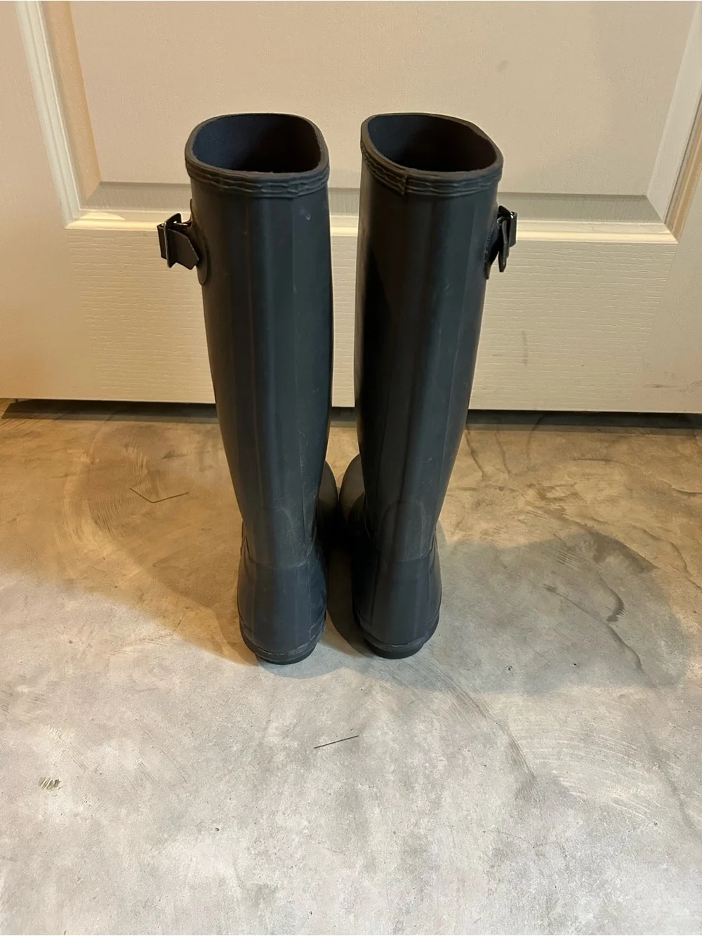 Hunter Tall Rubber Rain Boots in Gray.
